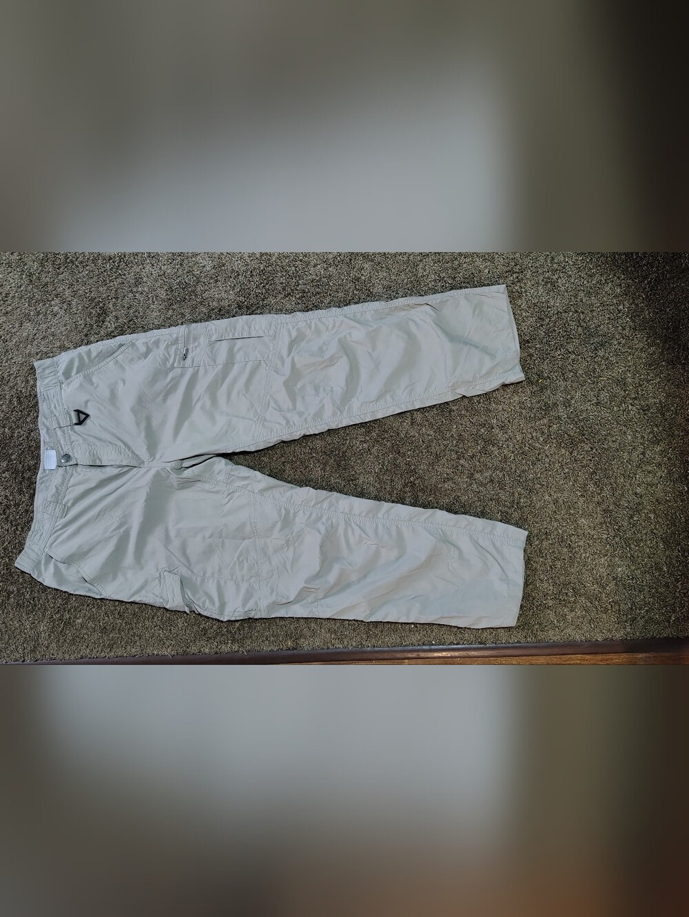 Columbia Light Gray PFG Performance Waterproof Pantswith Blue Logo Patch - Picture 1 of 4